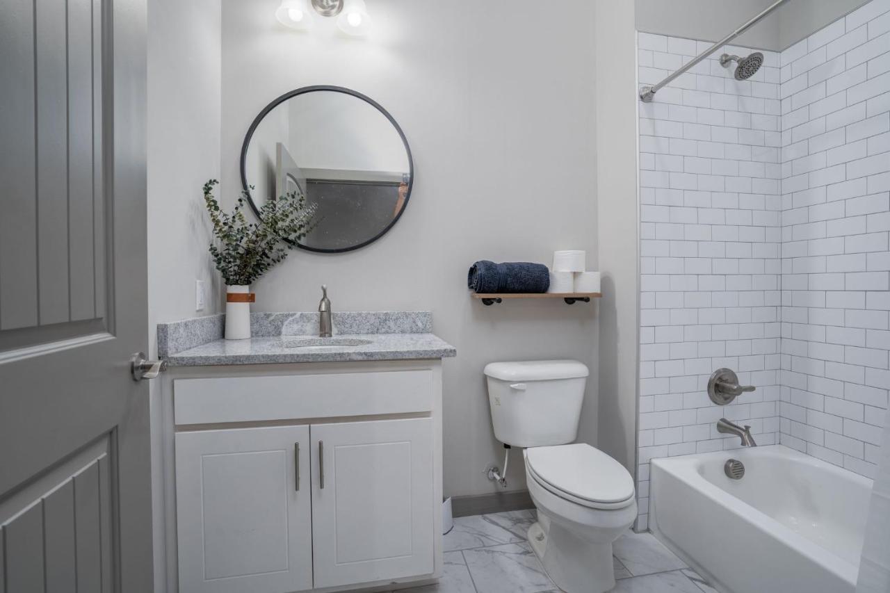 The Davis Lofts At Main Street - Unit 2B Leilighet Rocky Mount Eksteriør bilde