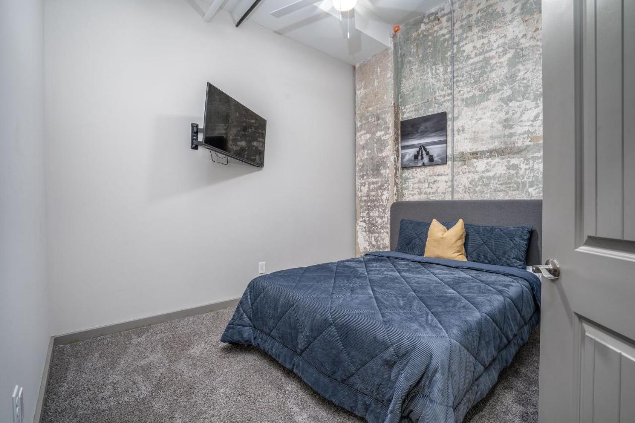 The Davis Lofts At Main Street - Unit 2B Leilighet Rocky Mount Eksteriør bilde